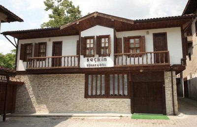 Seçkin Yurt / Konak 1