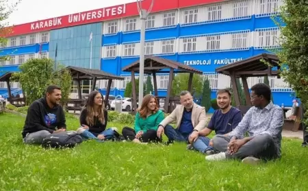 Rektör Kırışık Öğrencilerle Kampüste Bir Arada