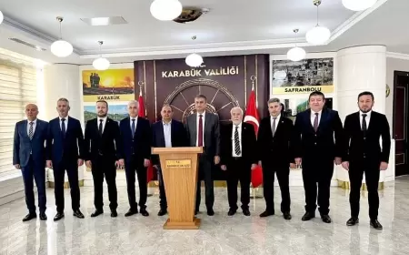 Vali Yavuz Özçelik İş Sendikası Heyetini Kabul Etti