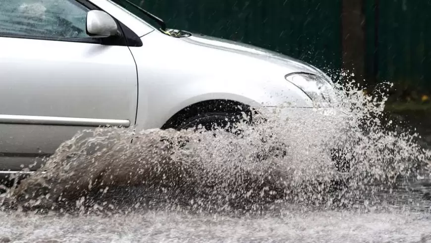 Safranbolu 'da Şimşekli Sağanak Hayatı Olumsuz Etkiledi